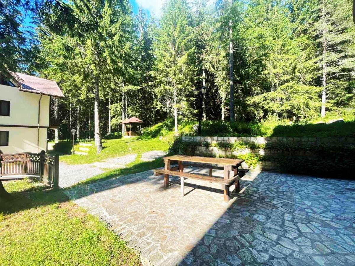 Комплекс Орлово Гнездо Beli Iskar Exterior foto